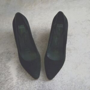 Eileen Fisher Vero Cuoio wedged black suede shoe, size 10